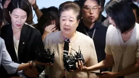 Disputed Religious Figure Rejects Gift-giving Claims Involving Ex-South Korea First Lady